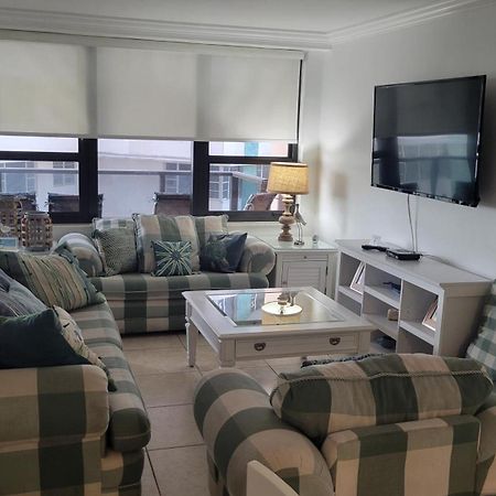 2 Bedroom 2 Bath Beachfront Condo On Miami Beach Millionaire Row Eksteriør billede