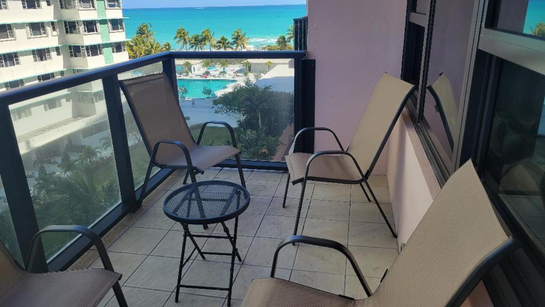 2 Bedroom 2 Bath Beachfront Condo On Miami Beach Millionaire Row Eksteriør billede