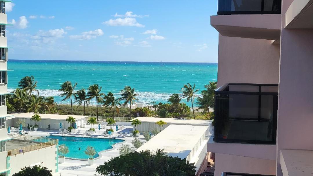 2 Bedroom 2 Bath Beachfront Condo On Miami Beach Millionaire Row Eksteriør billede