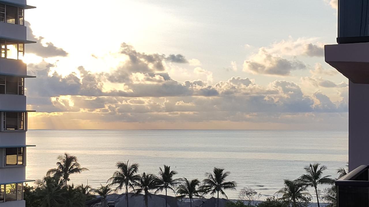 2 Bedroom 2 Bath Beachfront Condo On Miami Beach Millionaire Row Eksteriør billede