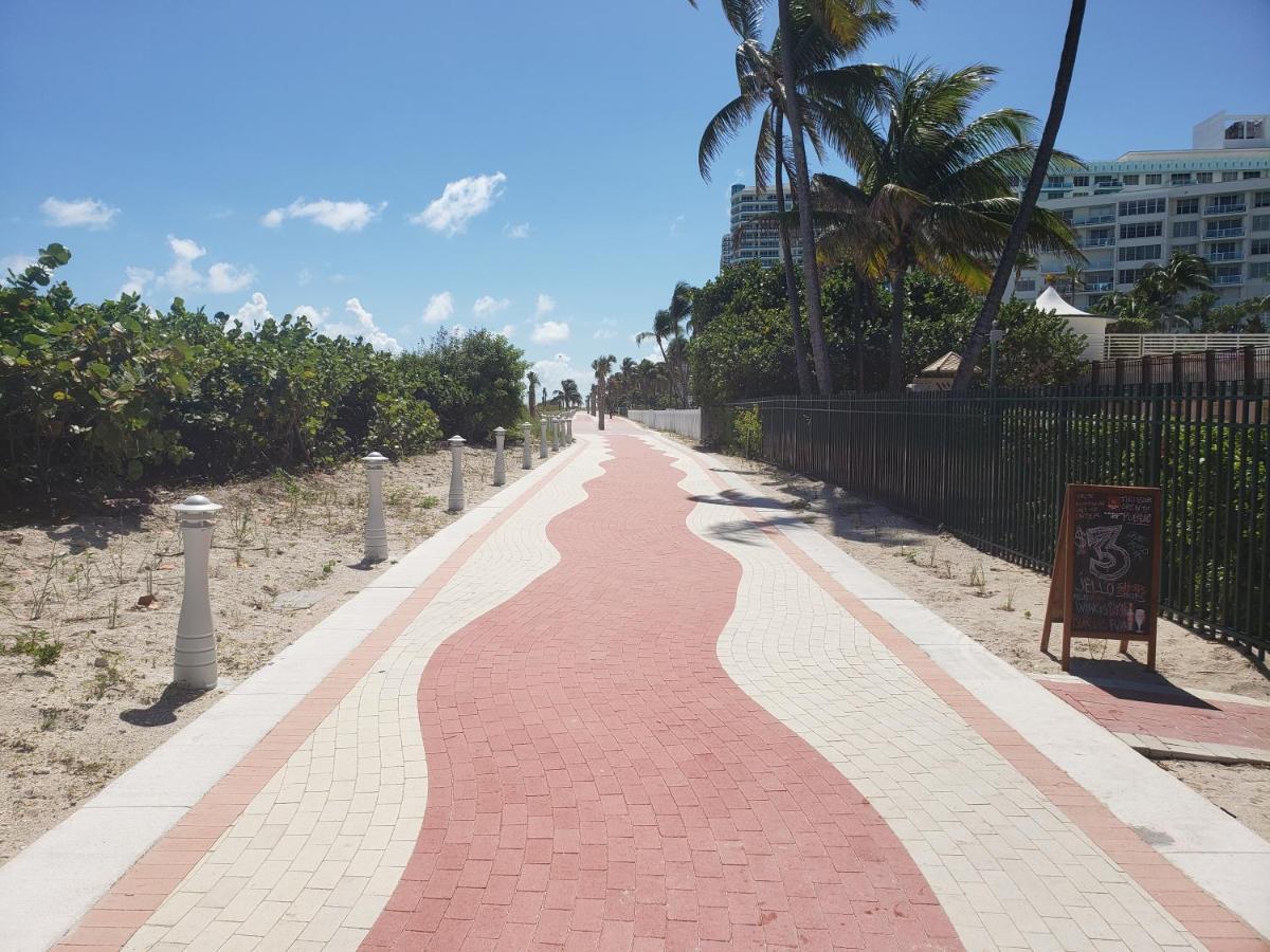 2 Bedroom 2 Bath Beachfront Condo On Miami Beach Millionaire Row Eksteriør billede